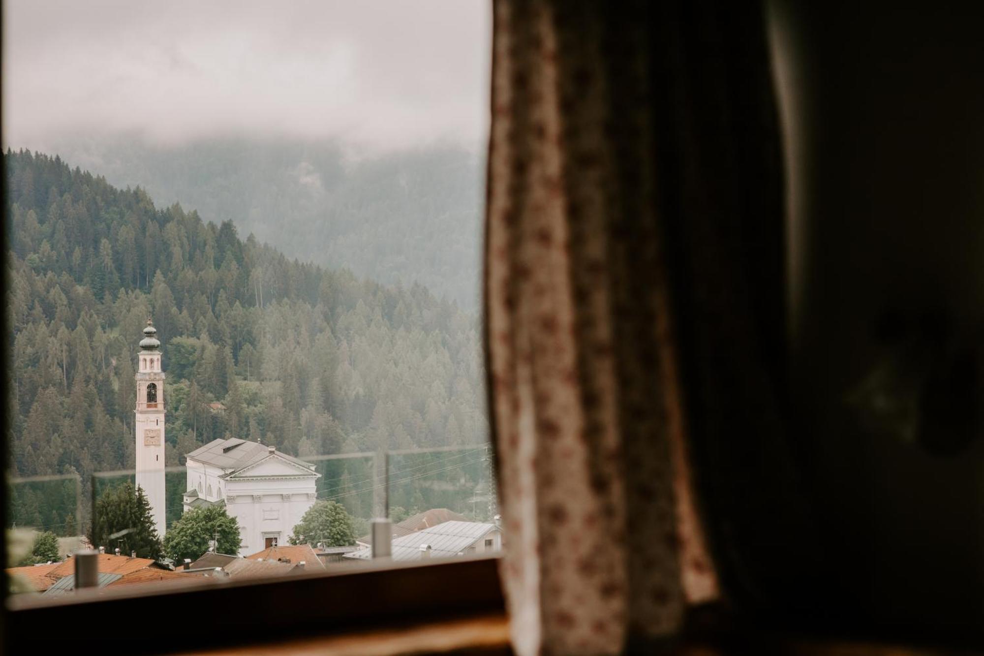 Fra Rose E Mughi Bed & Breakfast Domegge di Cadore Exterior foto