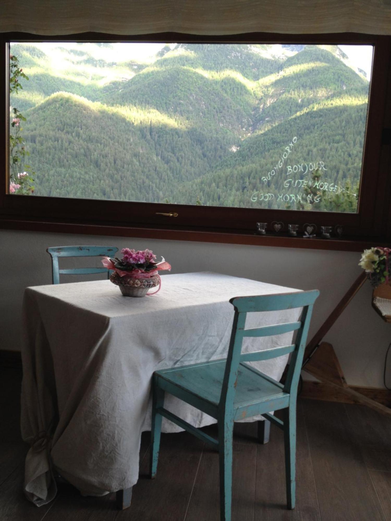 Fra Rose E Mughi Bed & Breakfast Domegge di Cadore Exterior foto