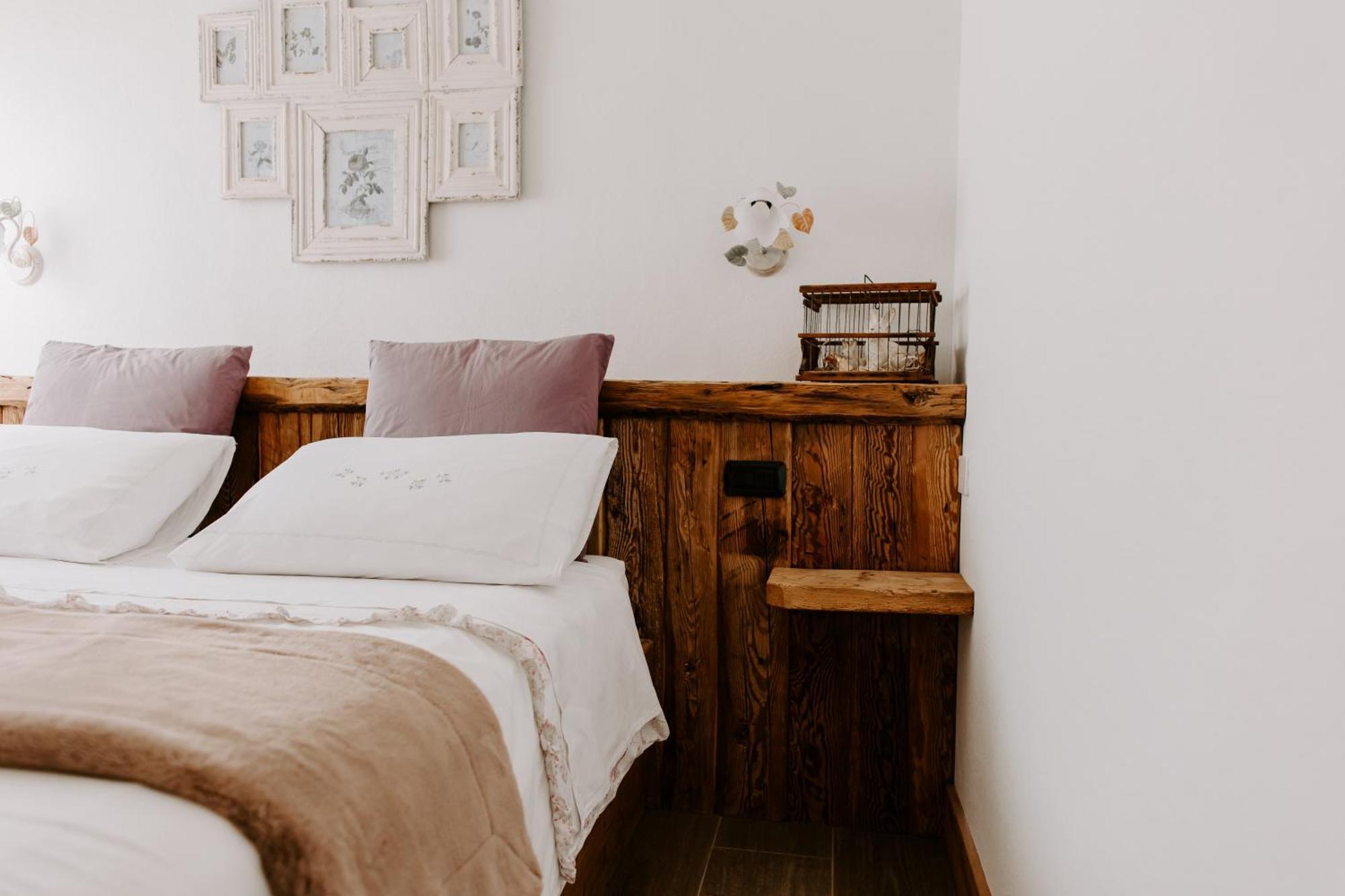Fra Rose E Mughi Bed & Breakfast Domegge di Cadore Exterior foto
