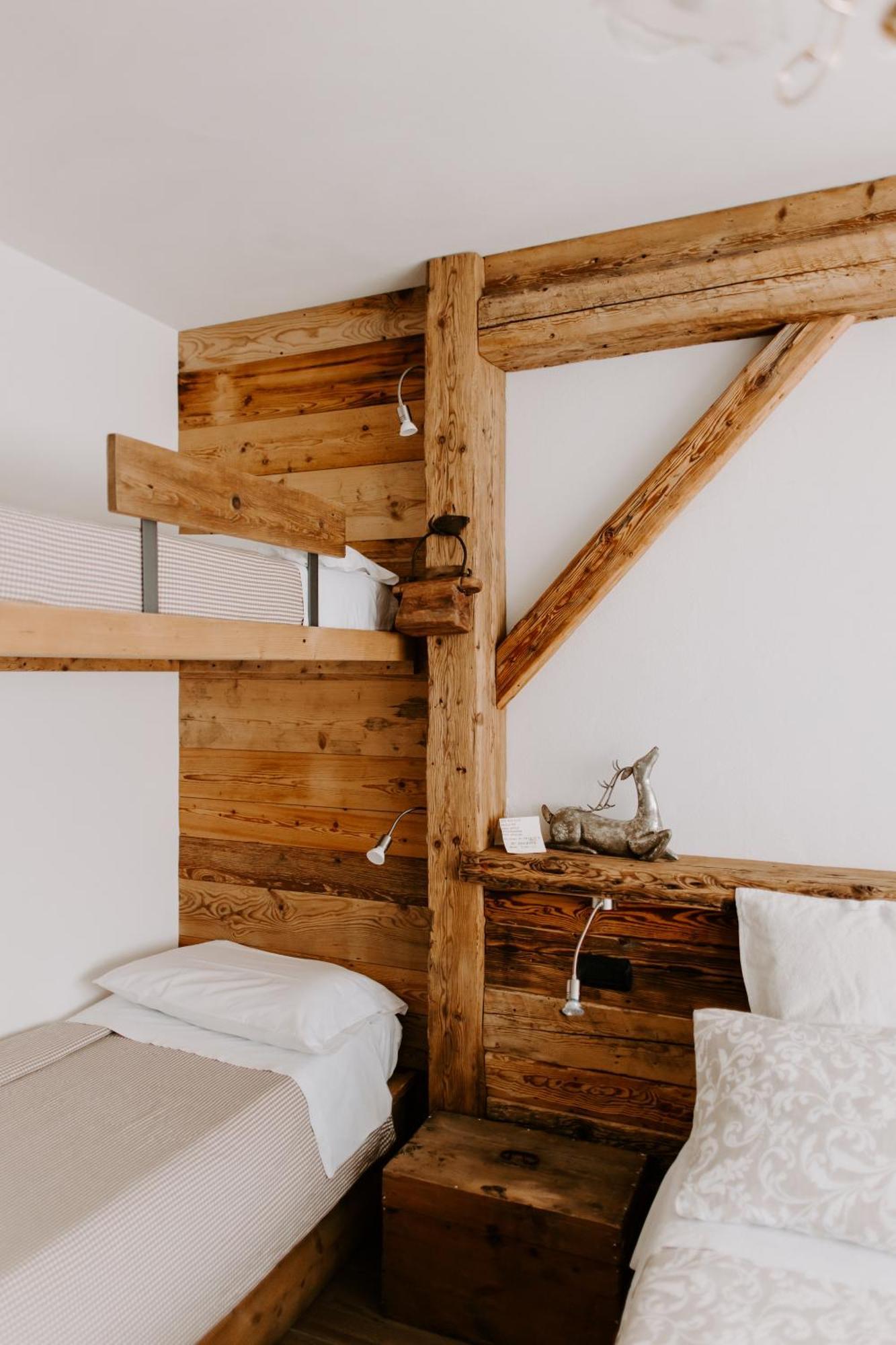 Fra Rose E Mughi Bed & Breakfast Domegge di Cadore Exterior foto